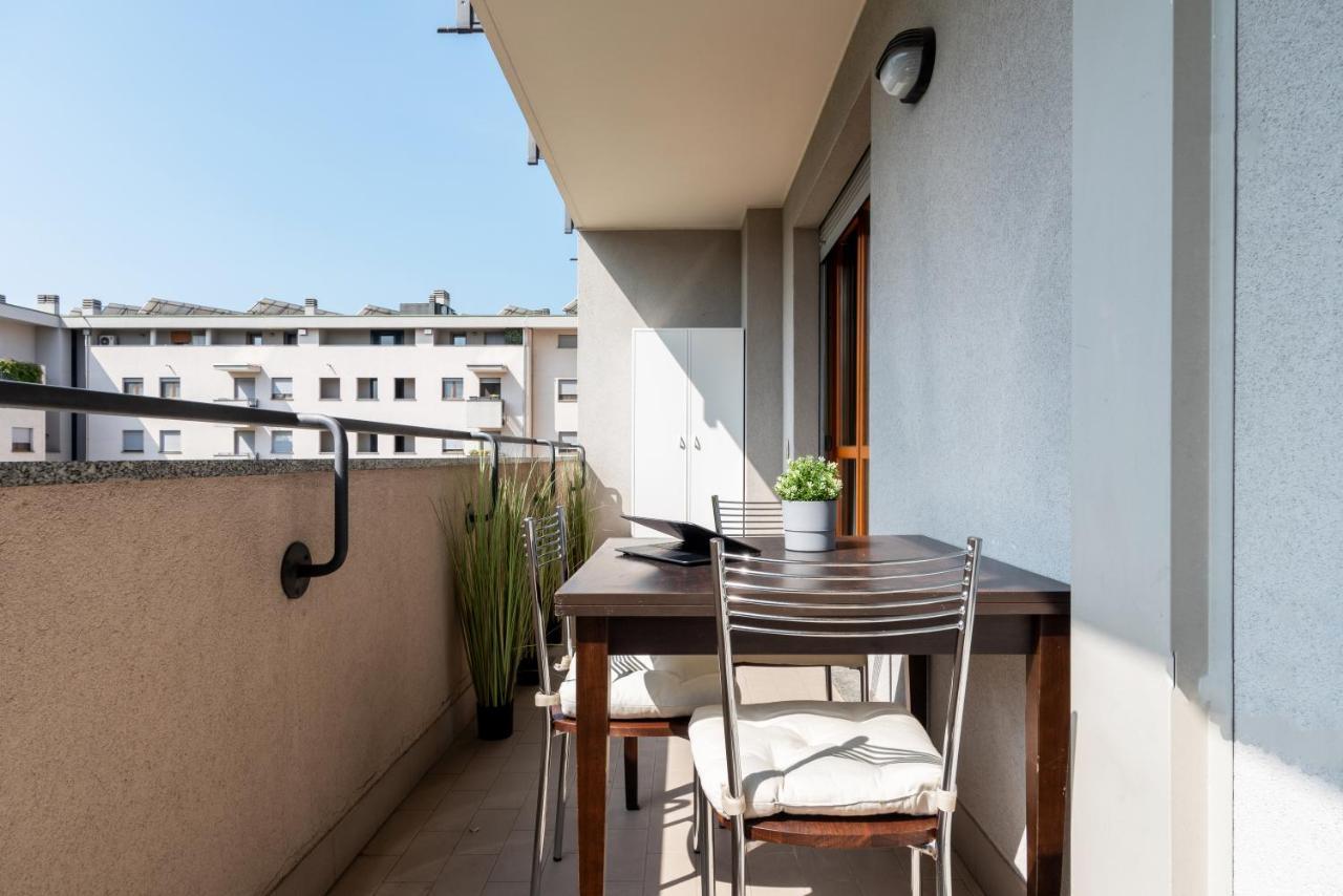 Tortona-Design District, Splendido Appartamento Con Garage Privato Milánó Kültér fotó
