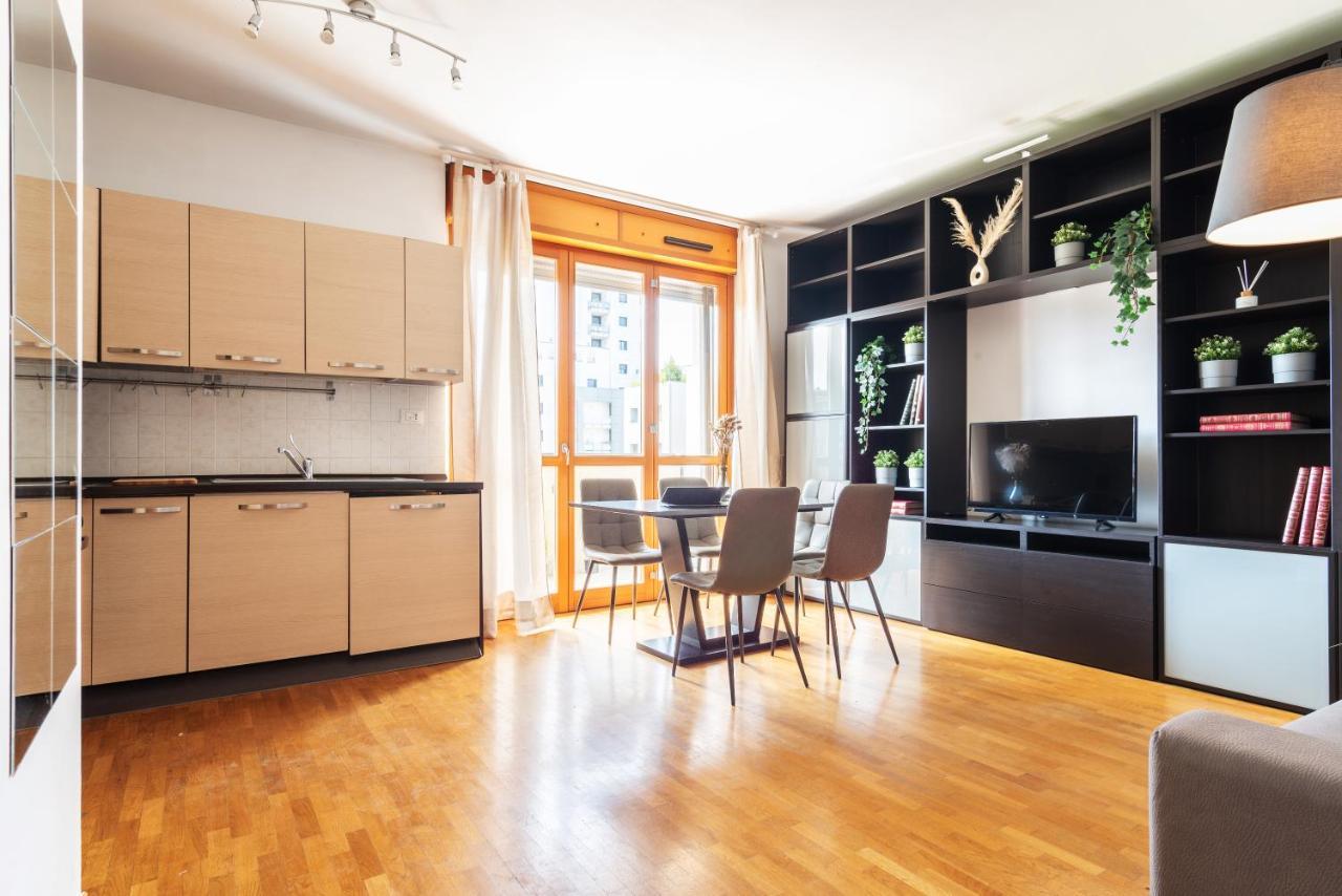 Tortona-Design District, Splendido Appartamento Con Garage Privato Milánó Kültér fotó